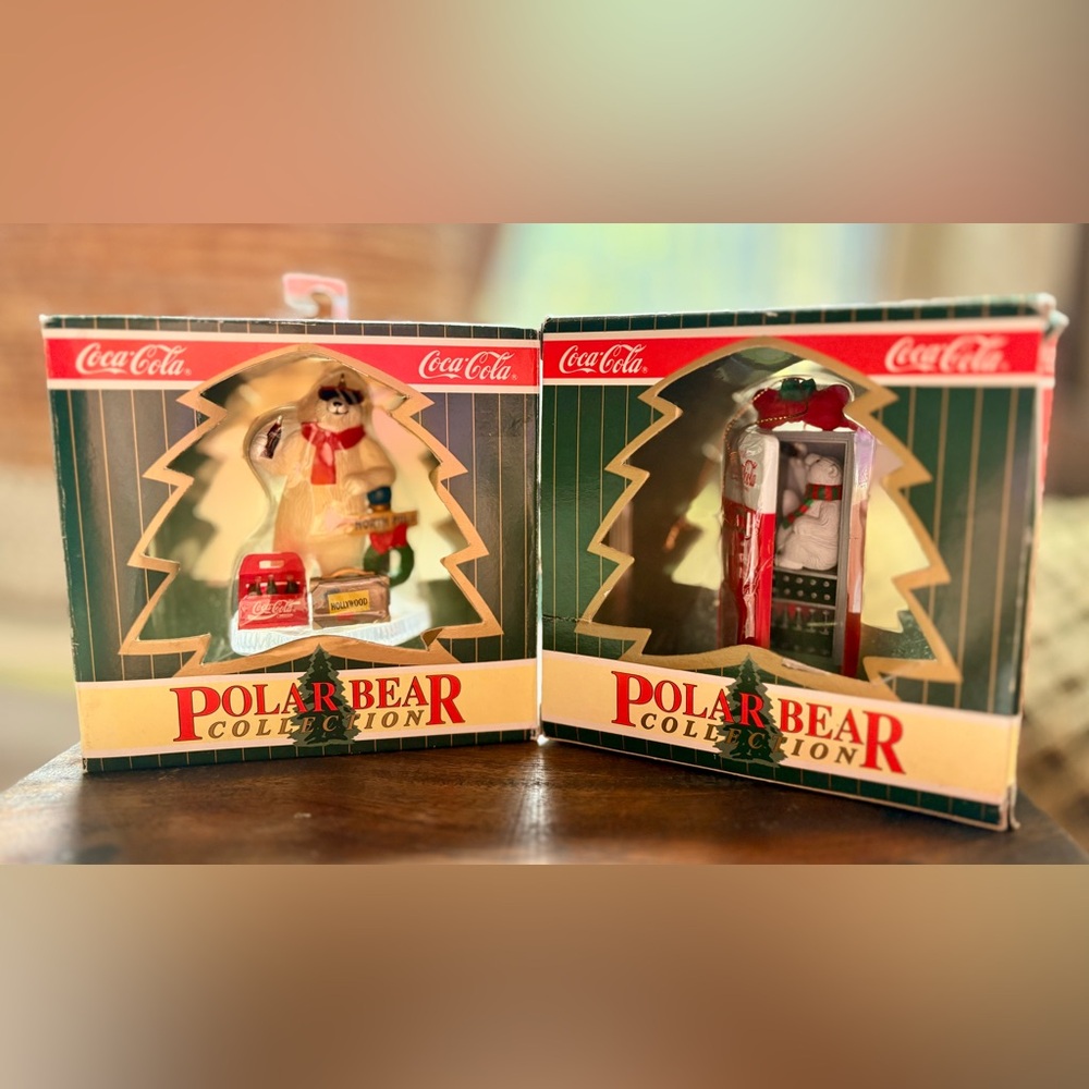 Coca-Cola Vintage Polar Bear and Vending Machine Collectable Ornaments (2).